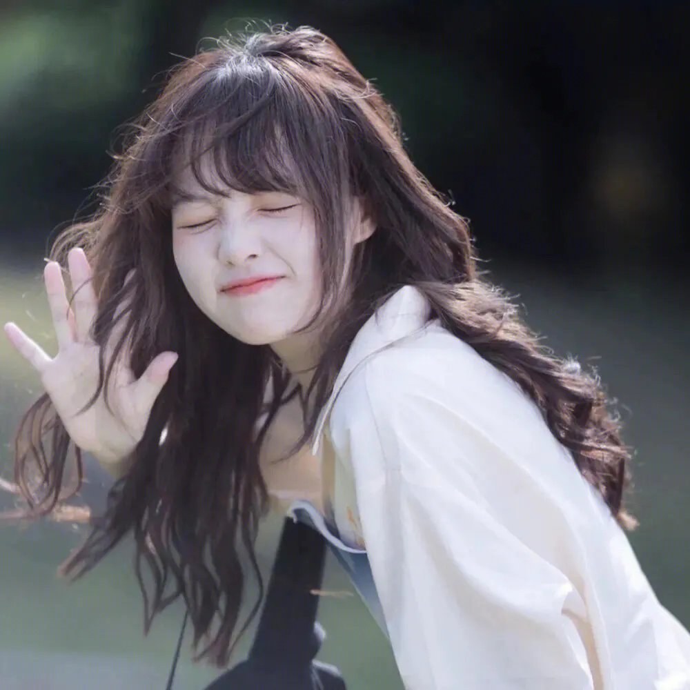 觉醒后女配转身抱上反派大腿